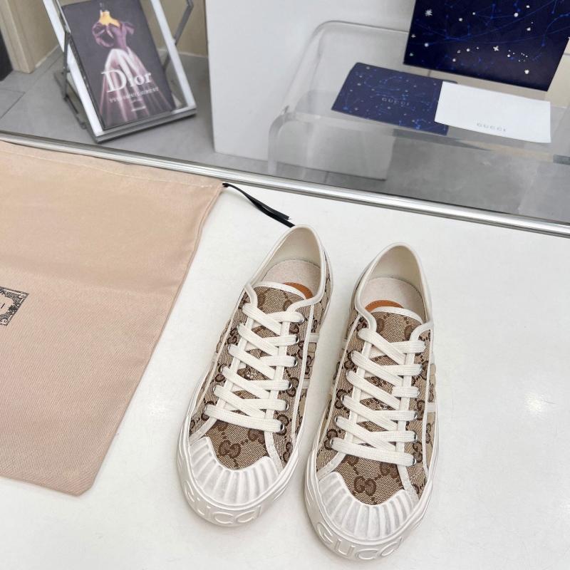 G*u*i casual shoes